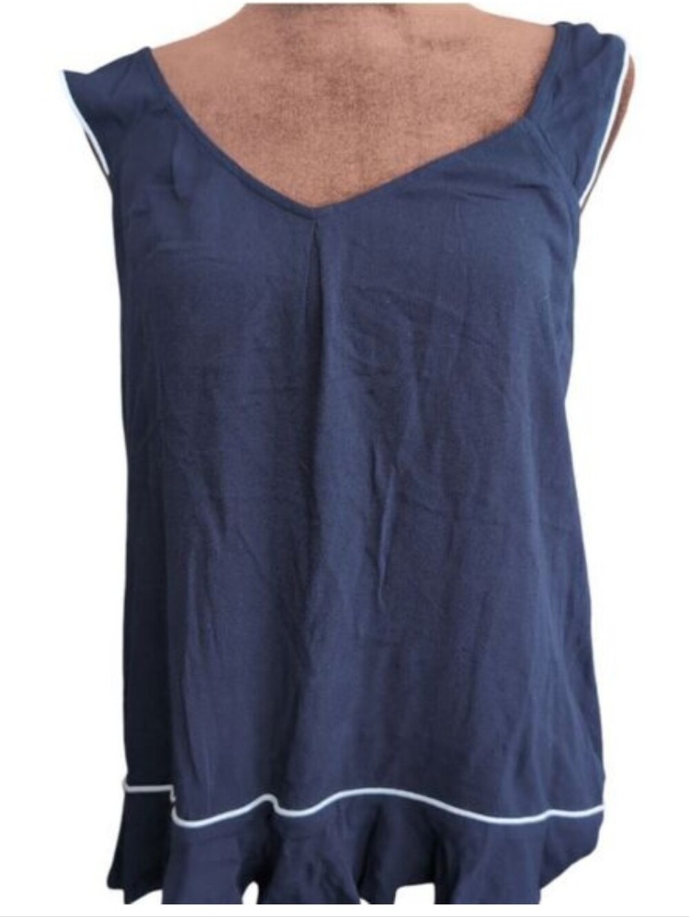 Sleeveless Top With White Piping